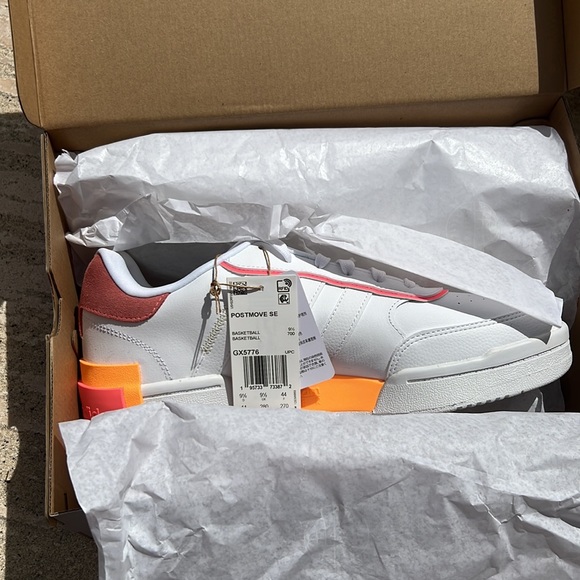 adidas Women's Postmove Basketball Shoe, White/White/Acid Red, 11 - Picture 13 of 14